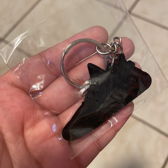 Keychain ✨ - Picture 2 of 2